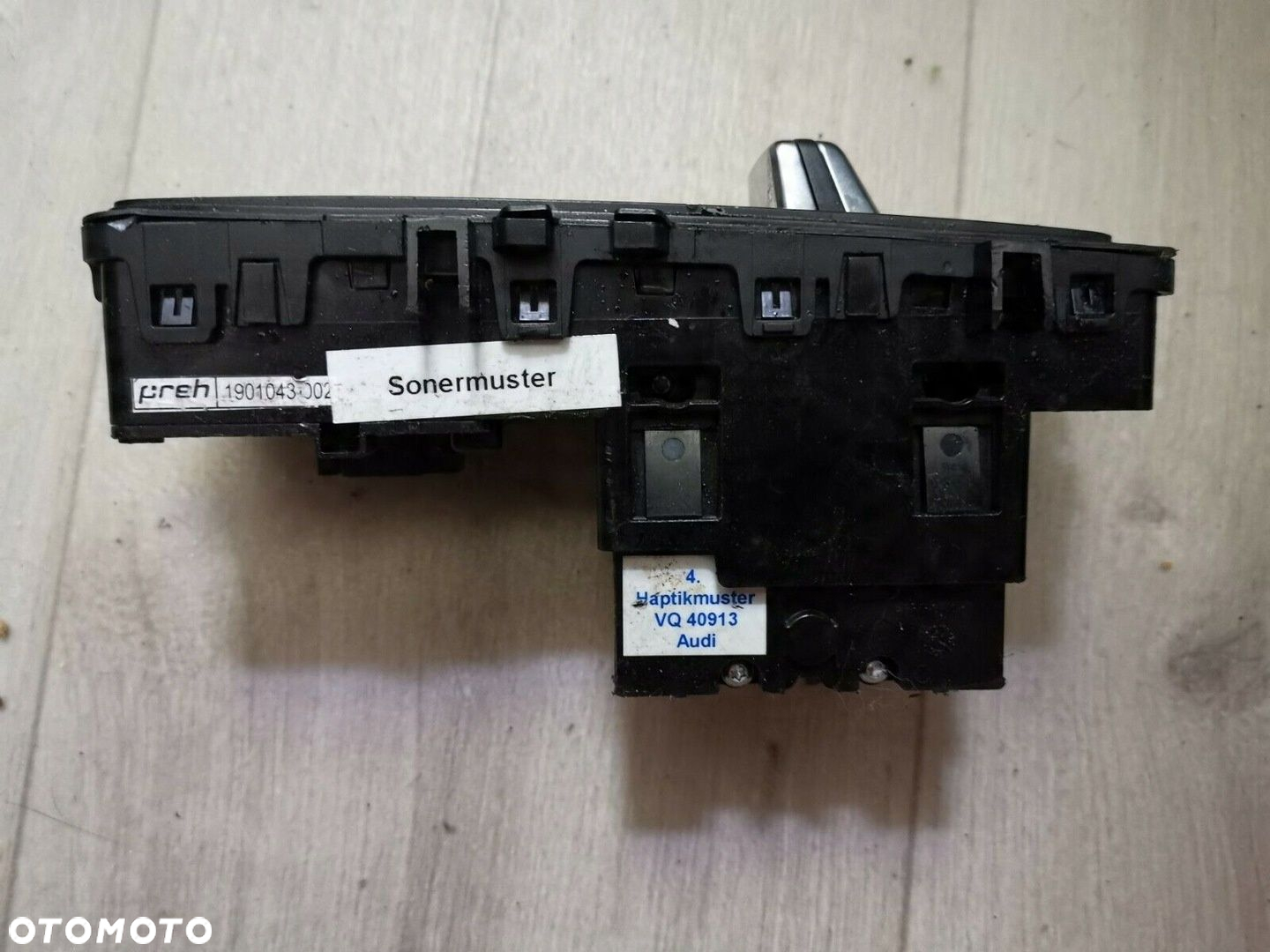 PRZEŁĄCZNIK WYBIERAK AUDI 8Y0713059A - 2