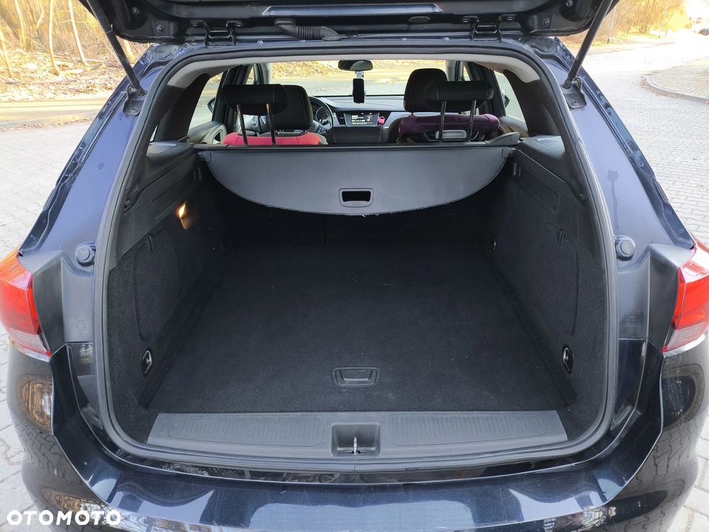 Opel Astra 1.6 CDTI S&S - 10