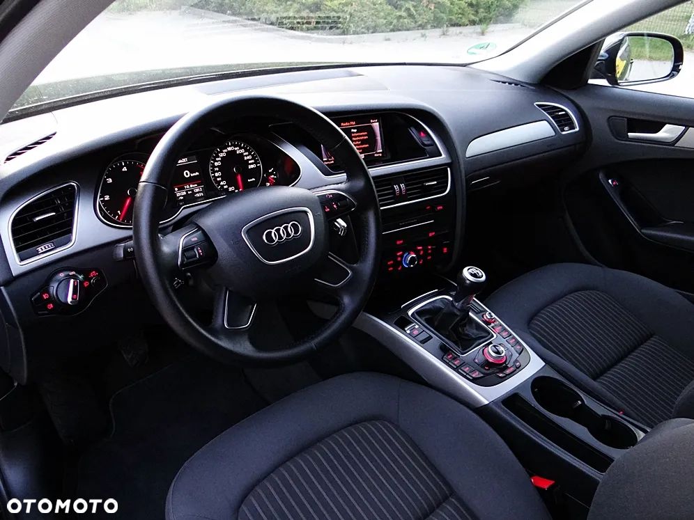 Audi A4 Avant 2.0 TDI DPF Attraction - 24