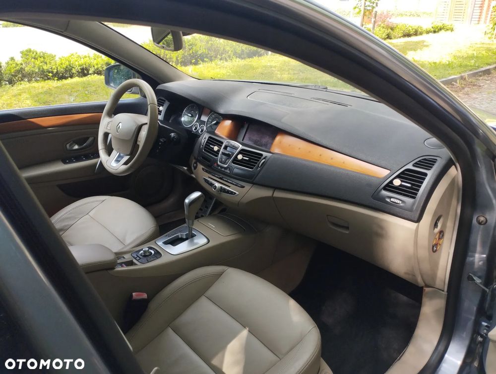 Renault Laguna 2.0 DCi FAP Initiale - 27