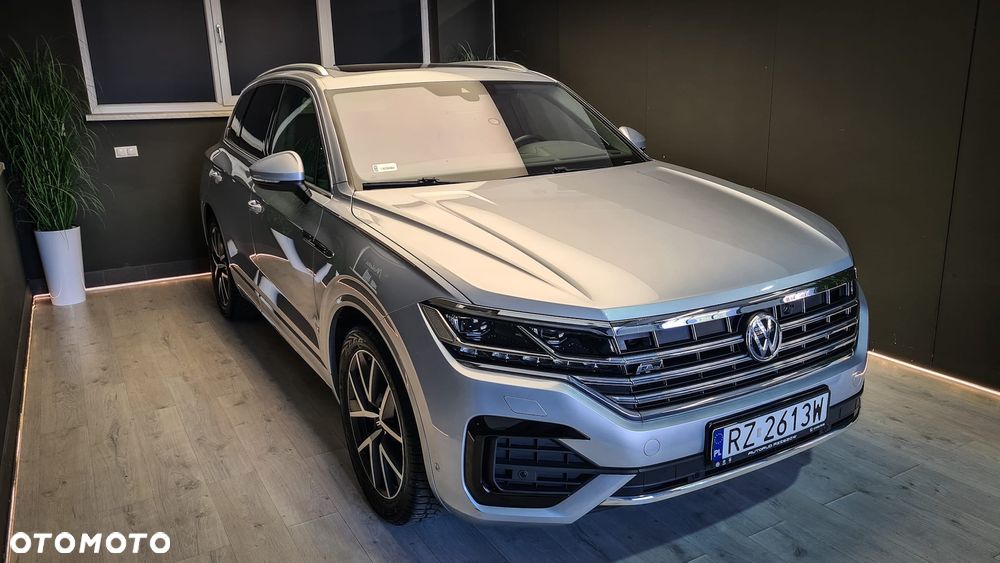 Volkswagen Touareg 3.0 V6 TDI SCR 4Mot R-Line - 2