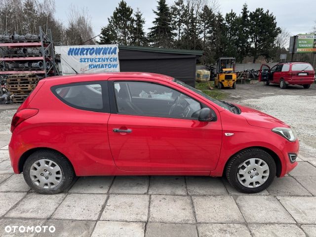 Hyundai i20 - 15