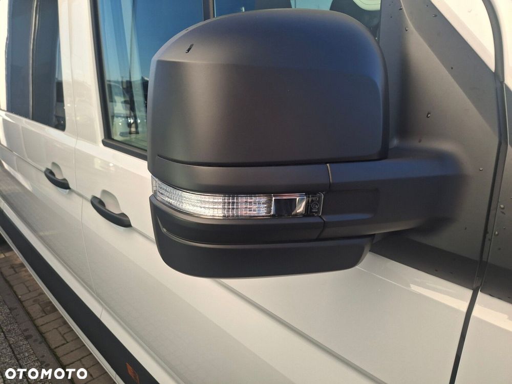 Volkswagen Crafter - 13