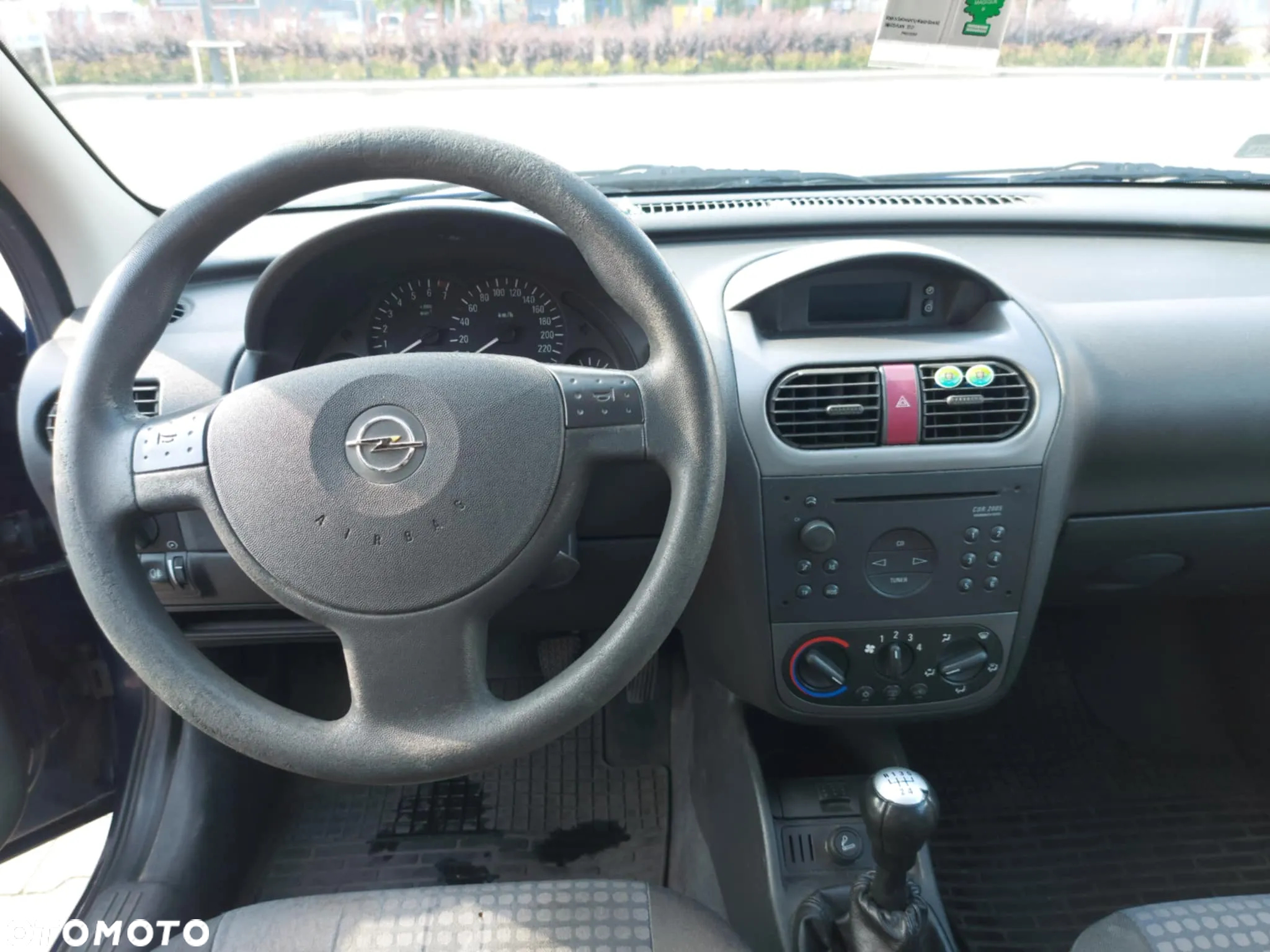 Opel Corsa 1.0 12V Cosmo - 14