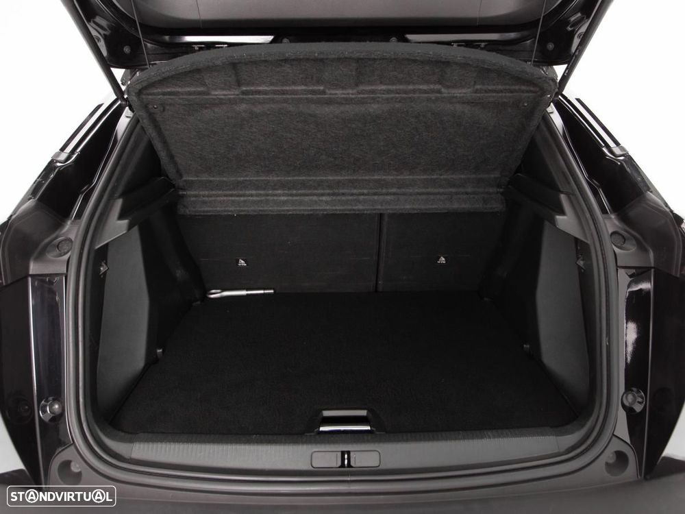 Peugeot 2008 1.5 BlueHDi GT EAT8 - 12