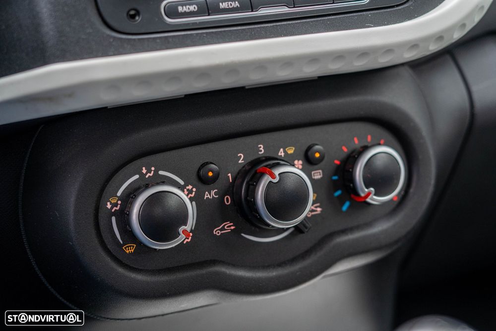 Renault Twingo 1.0 SCe Night&Day - 22