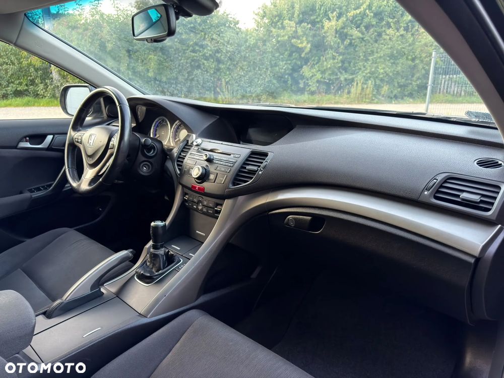 Honda Accord 2.0 Comfort - 12