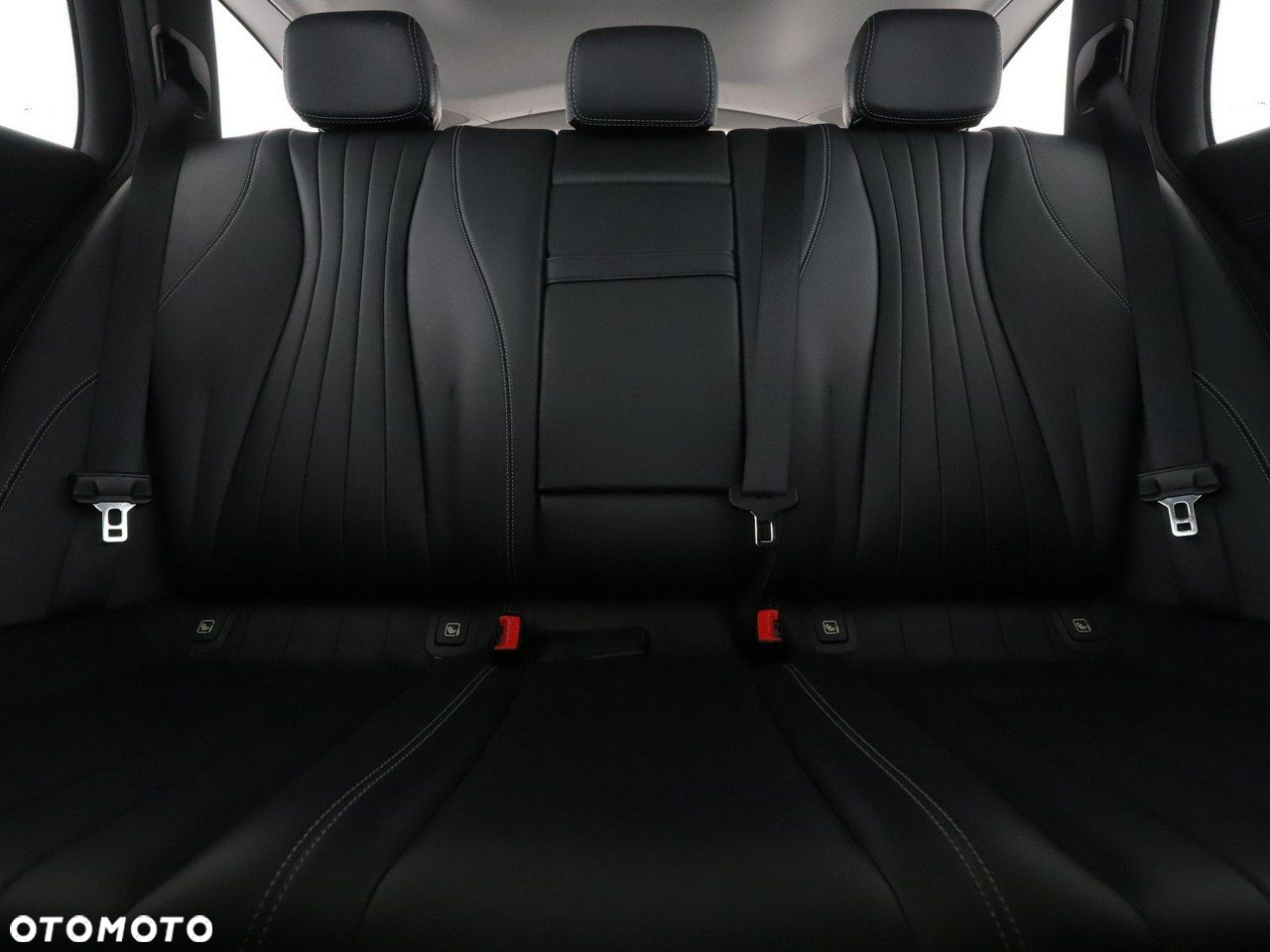 Mercedes-Benz Klasa E 220 d 4-Matic All-Terrain - 18