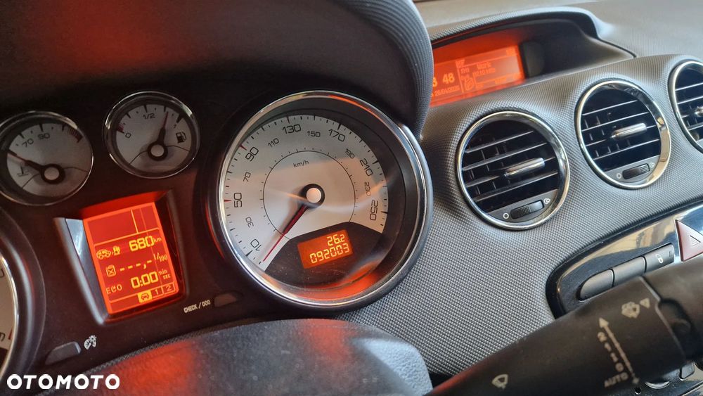 Peugeot 308 CC - 15