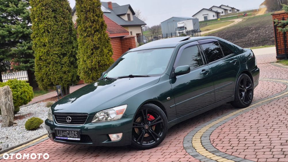 Lexus IS - 1