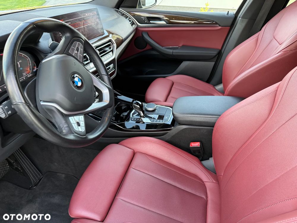BMW X3 xDrive30i mHEV - 33