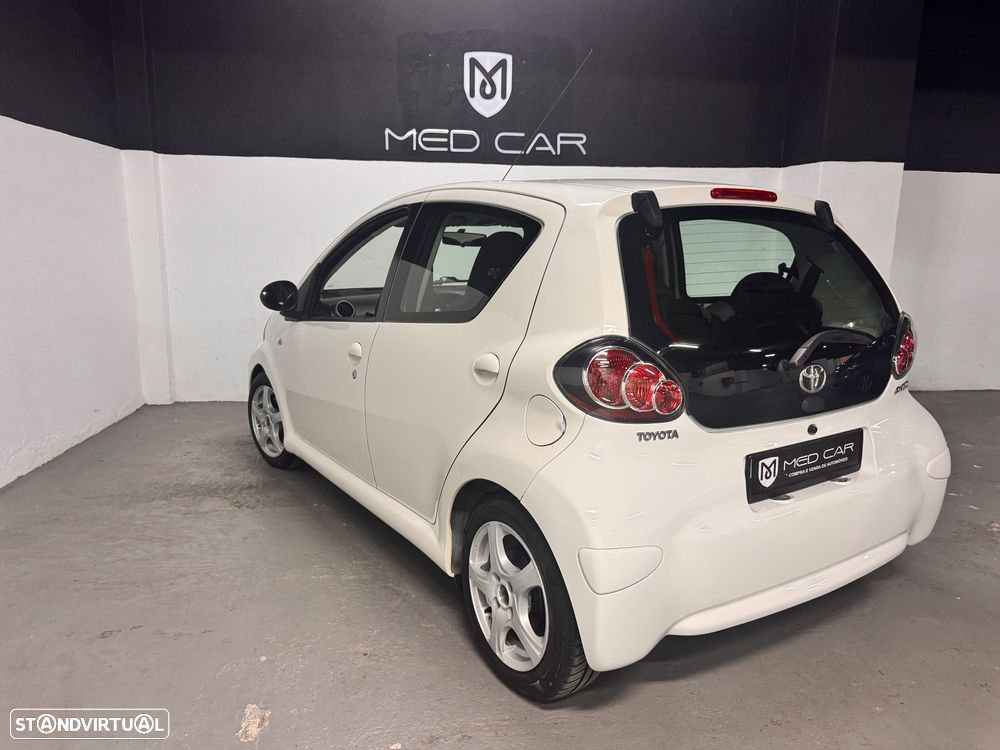 Toyota Aygo City - 5