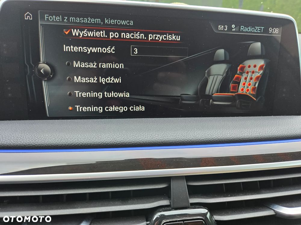 BMW Seria 7 750i xDrive - 25
