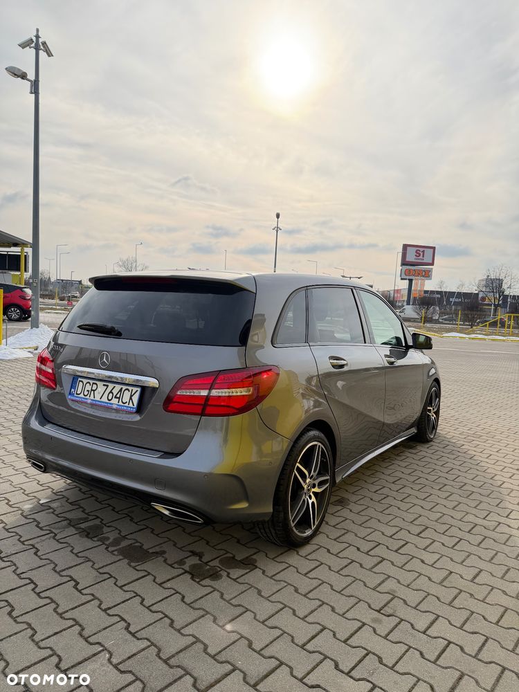 Mercedes-Benz Klasa B 200 (CDI) d 4Matic 7G-DCT AMG Line - 5