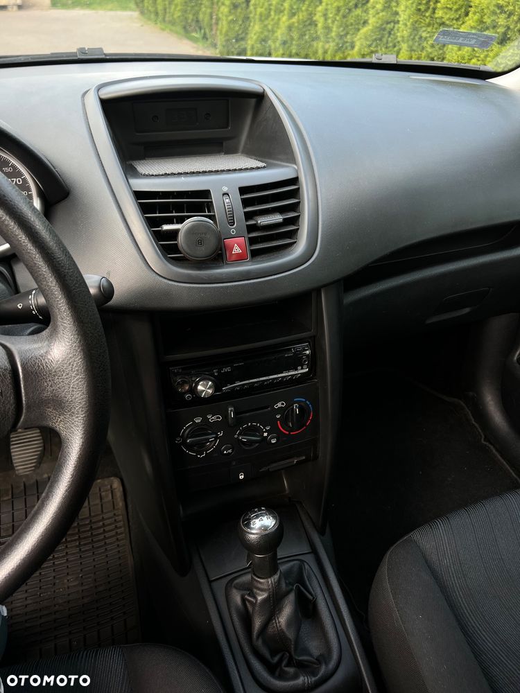 Peugeot 207 1.4 Presence - 11