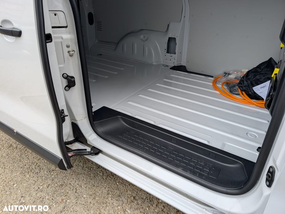 Toyota PROACE Van L2H1 Electr 136CP - 10