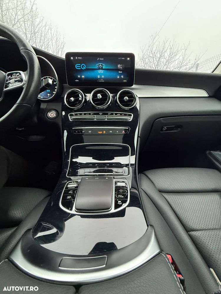 Mercedes-Benz GLC - 12