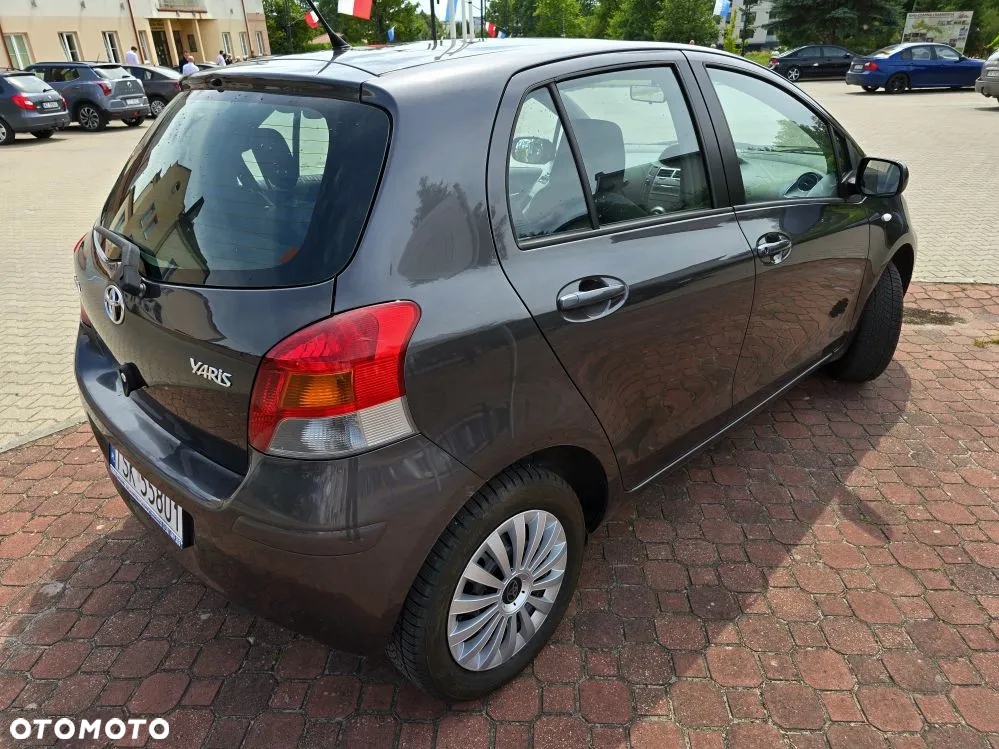 Toyota Yaris 1.33 VVT-i Cool - 6