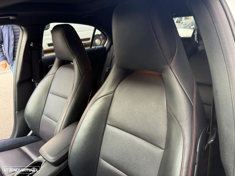 Mercedes-Benz A 180 d 7G-DCT AMG Line - 6