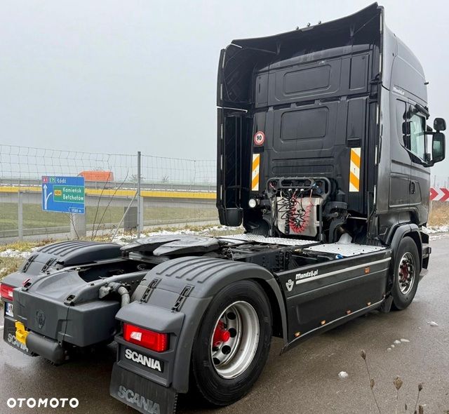 Scania R520 V8 TOPLINE STREAMLINE AUTOMAT RETARDER BEZ EGR FULLSPOJLERY KLIMA WEBASTO XENONY LED LODÓWKA TYŁ NA 4-PODUSZKACH NOWE TACHO!!! SERWISOWANA EURO 6 2015r ŁADNA - 7