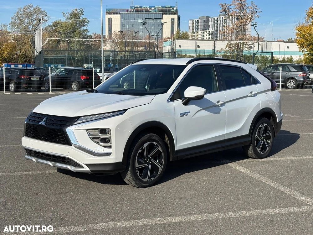 Mitsubishi Eclipse-Cross Plug-In Hybrid 4WD Plus Select - 3