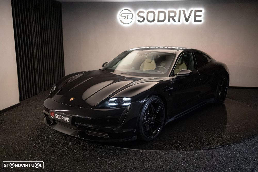 Porsche Taycan Turbo - 41