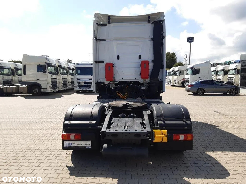 Mercedes-Benz ACTROS (30328) - 7