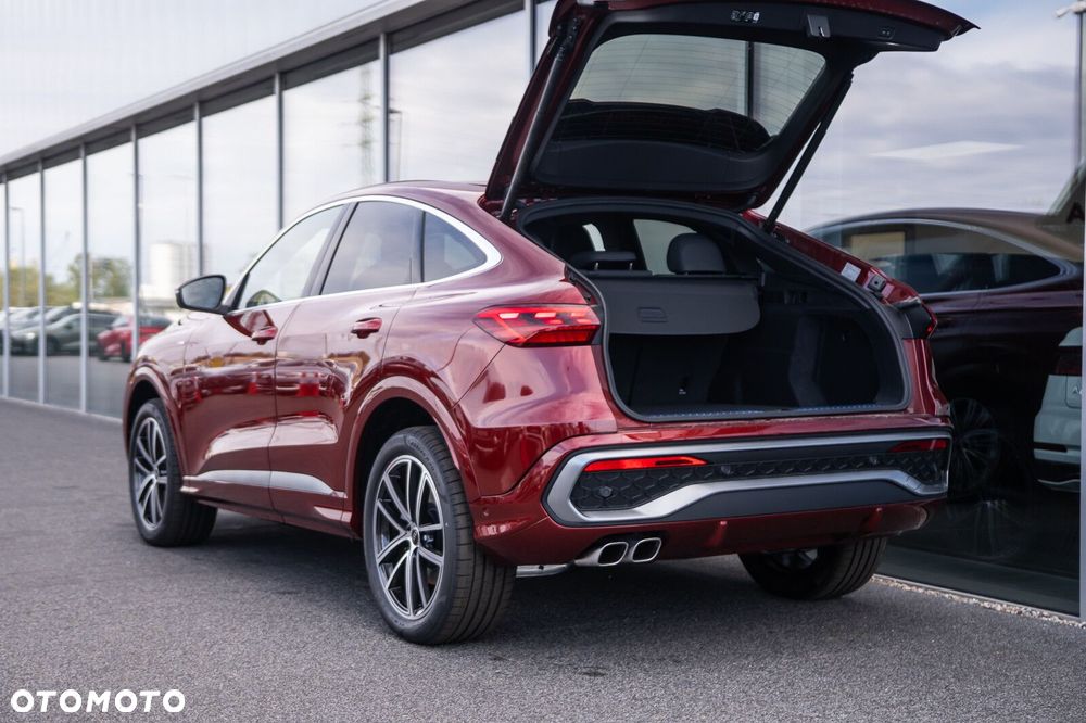 Audi Q5 Sportback - 9