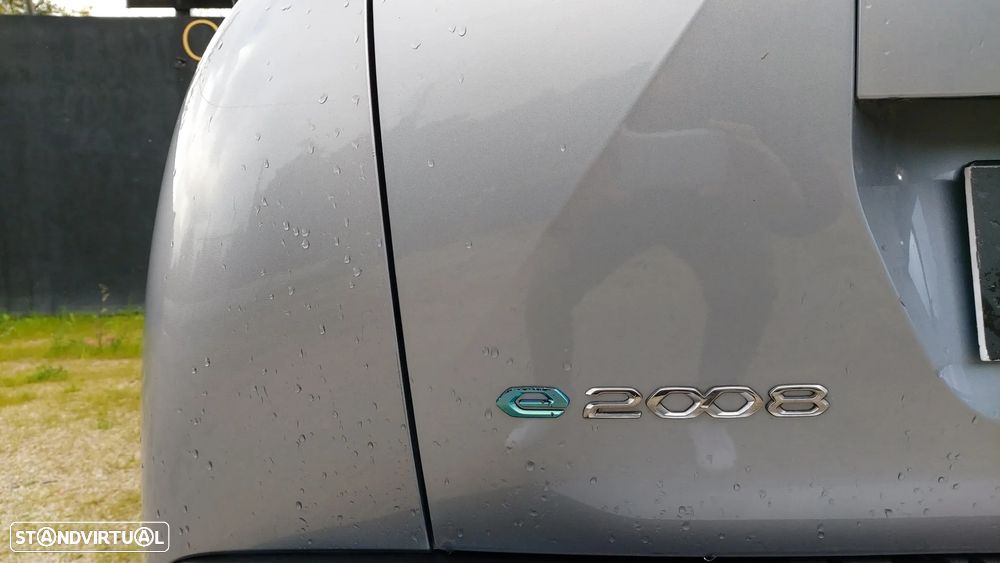 Peugeot e-2008 50 kWh GT Pack - 16
