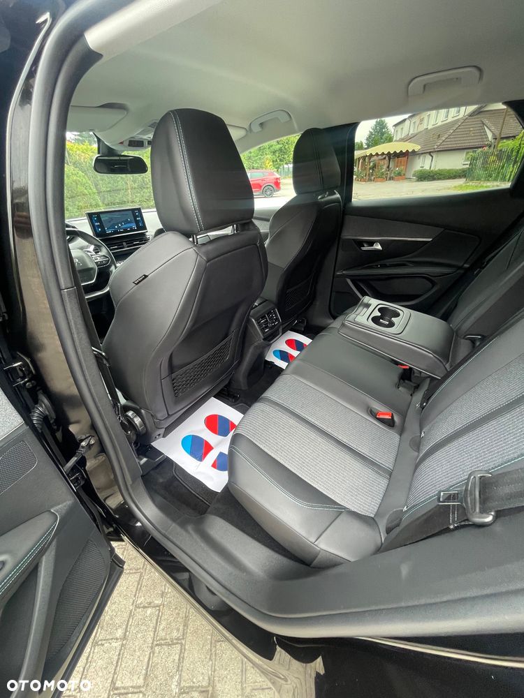 Peugeot 3008 BlueHDi 130 Stop & Start EAT8 Allure Business-Paket - 7
