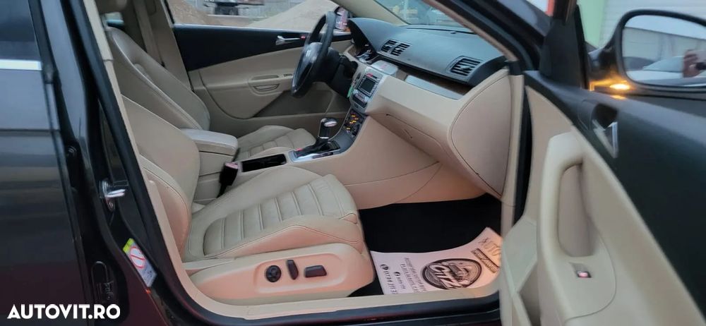 Volkswagen Passat Variant 2.0 Blue TDI DSG SCR Highline - 25