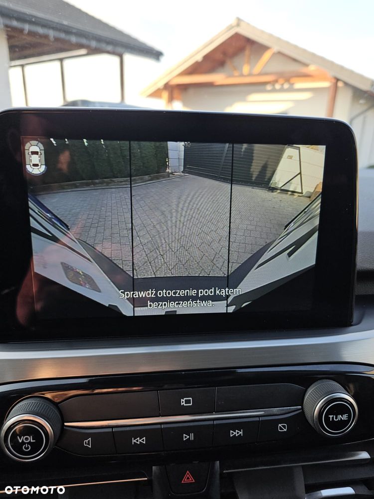 Ford Kuga 2.0 EcoBlue AWD Titanium X - 28