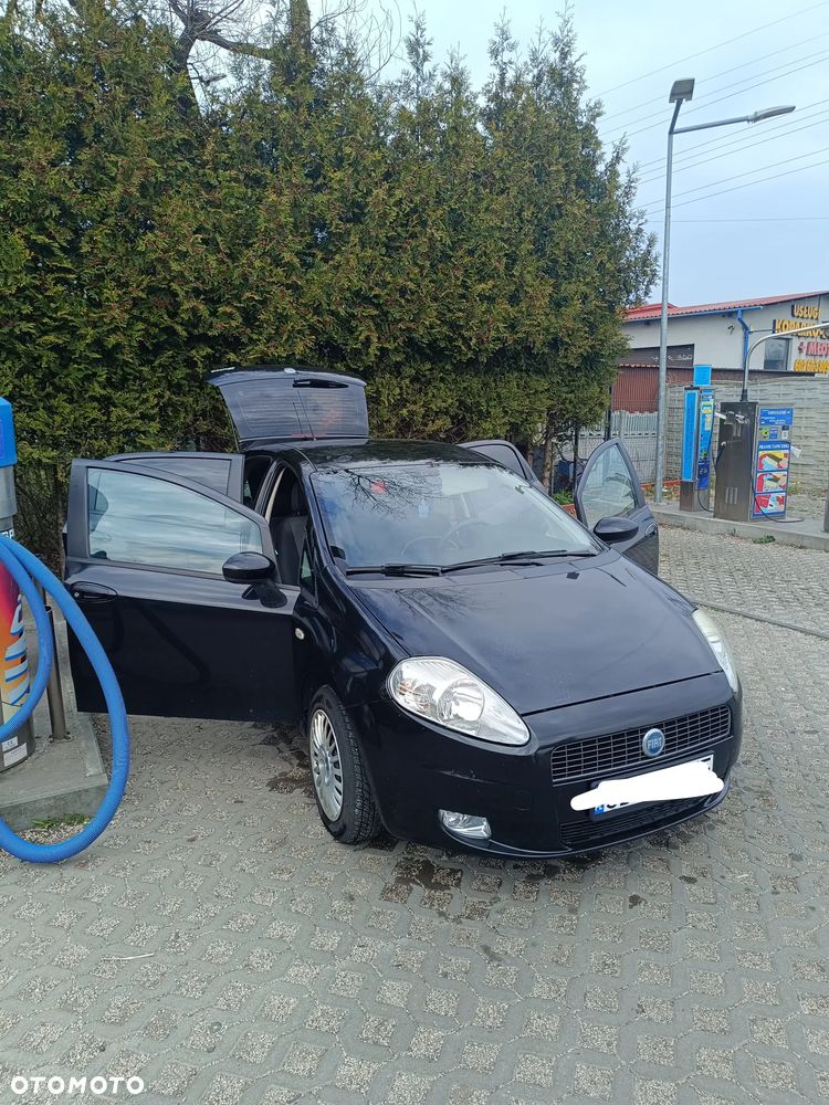 Fiat Grande Punto - 4