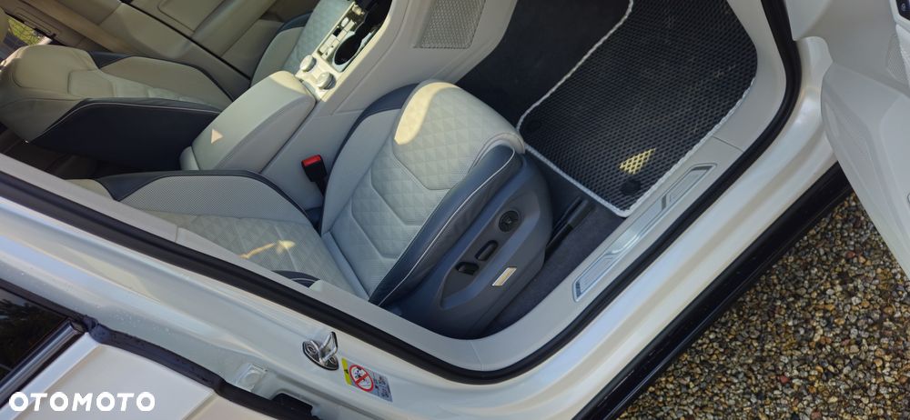 Volkswagen Touareg 4.0 V8 TDI SCR 4Mot R-Line - 15