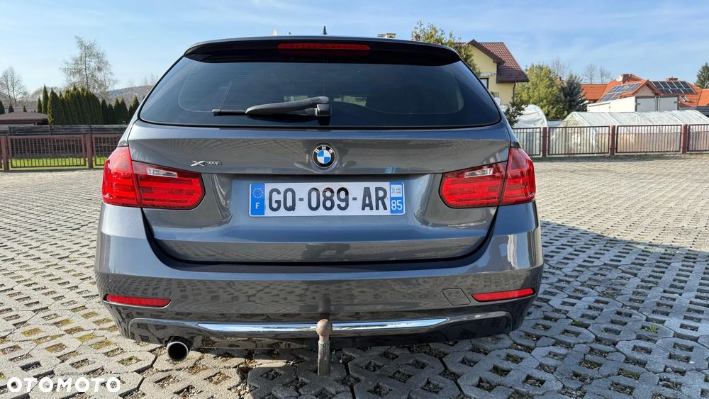 BMW Seria 3 320d xDrive Luxury Line - 15