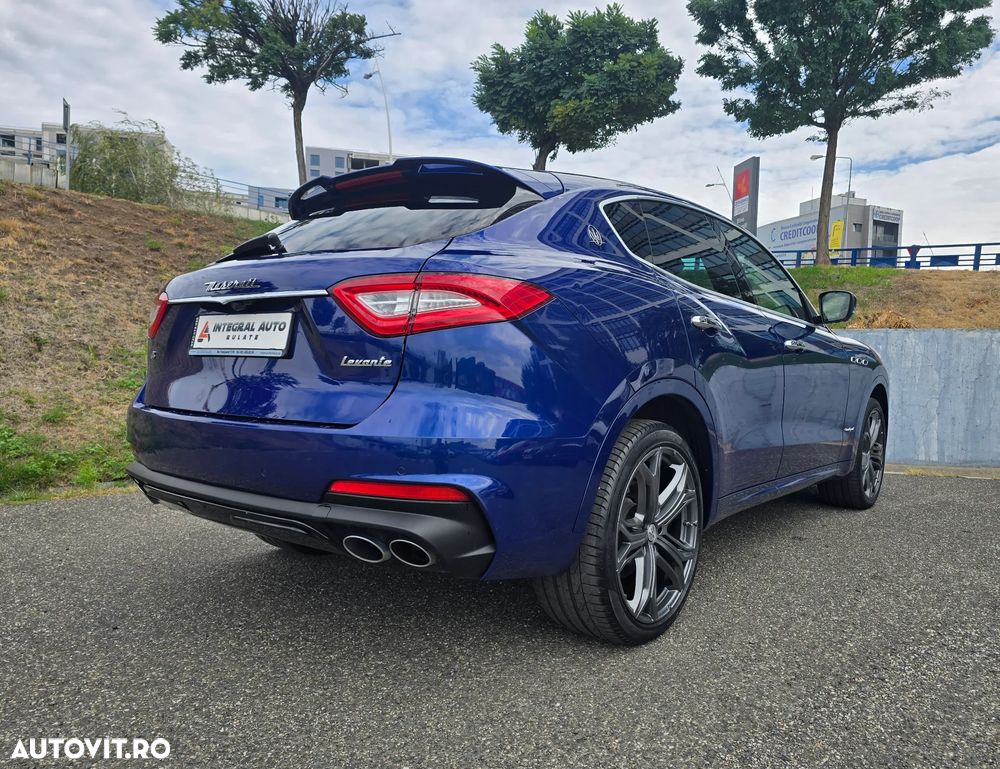 Maserati Levante - 7