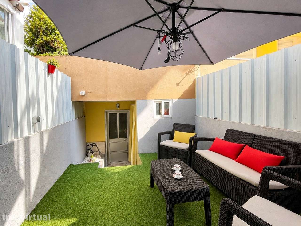Apartamento T2+1 com Garagem e Logradouro em Vale Milhaços - Grande imagem: 2/22