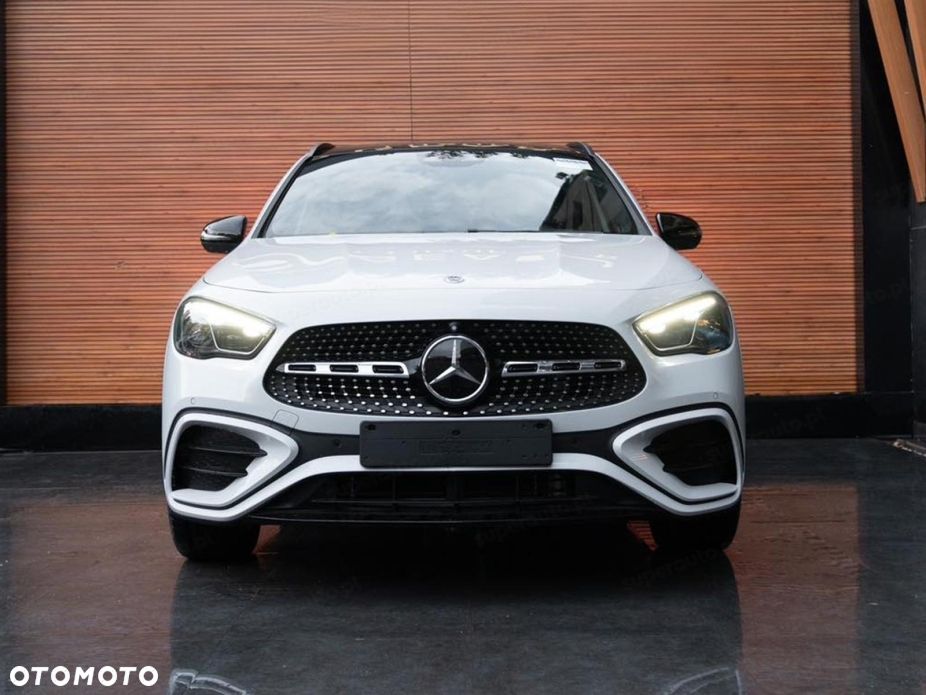 Mercedes-Benz GLA 200 mHEV AMG Line 7G-DCT - 3