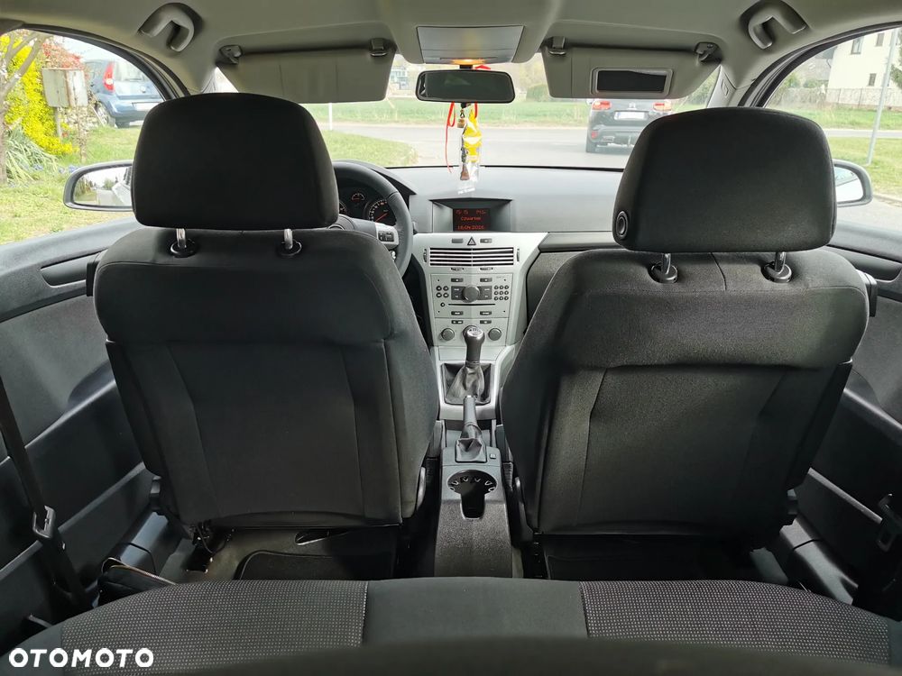 Opel Astra 1.6 Innovation - 12