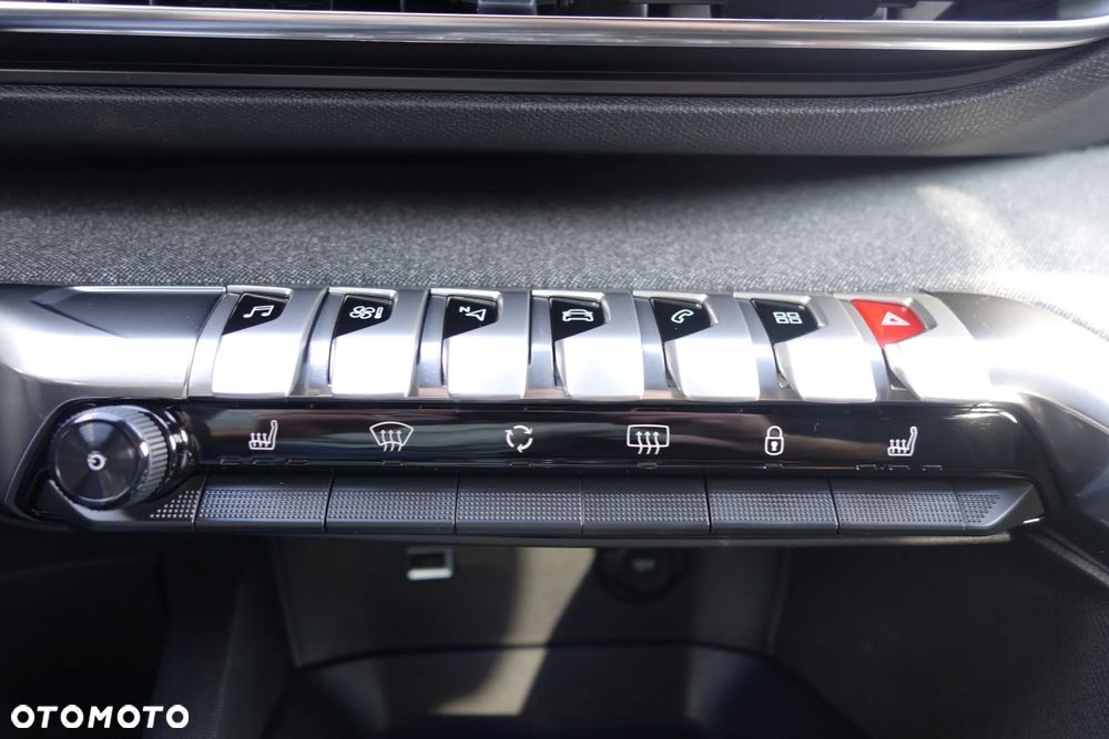 Peugeot 5008 1.6 PureTech GT Line S&S EAT8 - 24