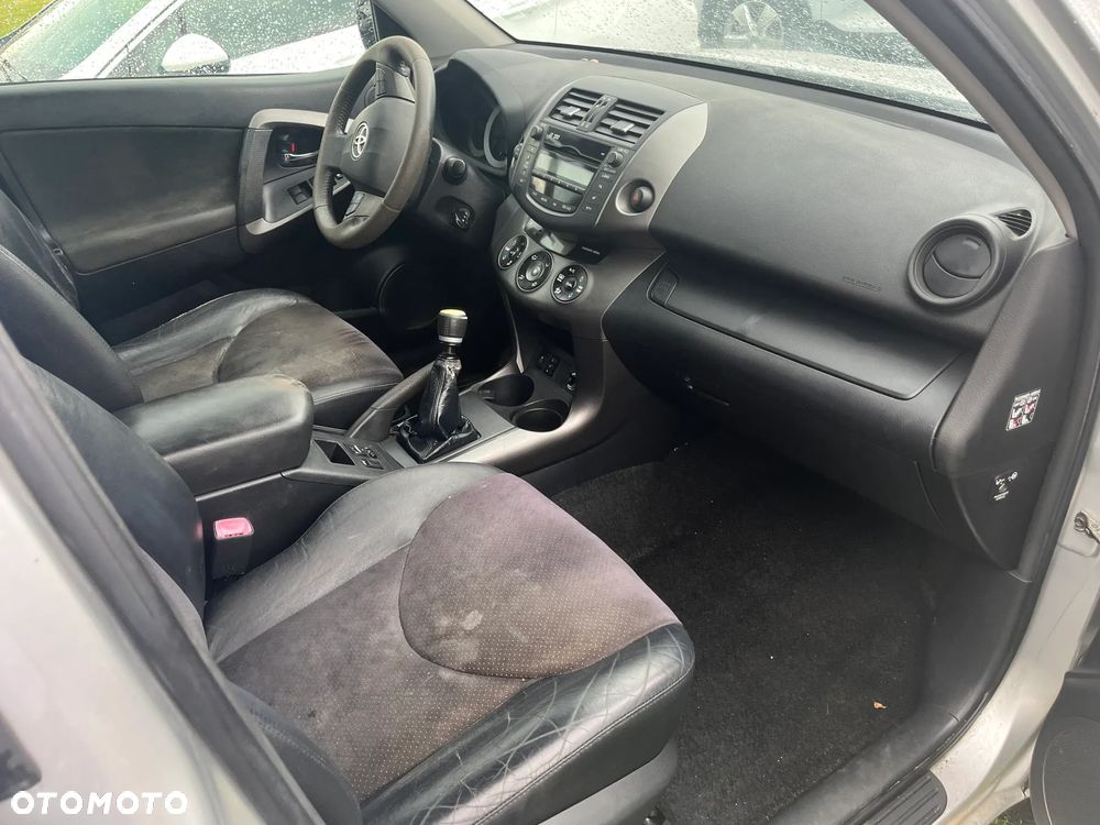 Toyota RAV4 2.2 D-4D Prestige - 7