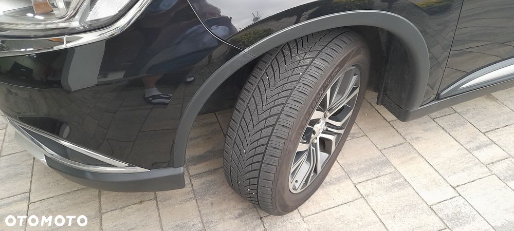 Mitsubishi Outlander - 10