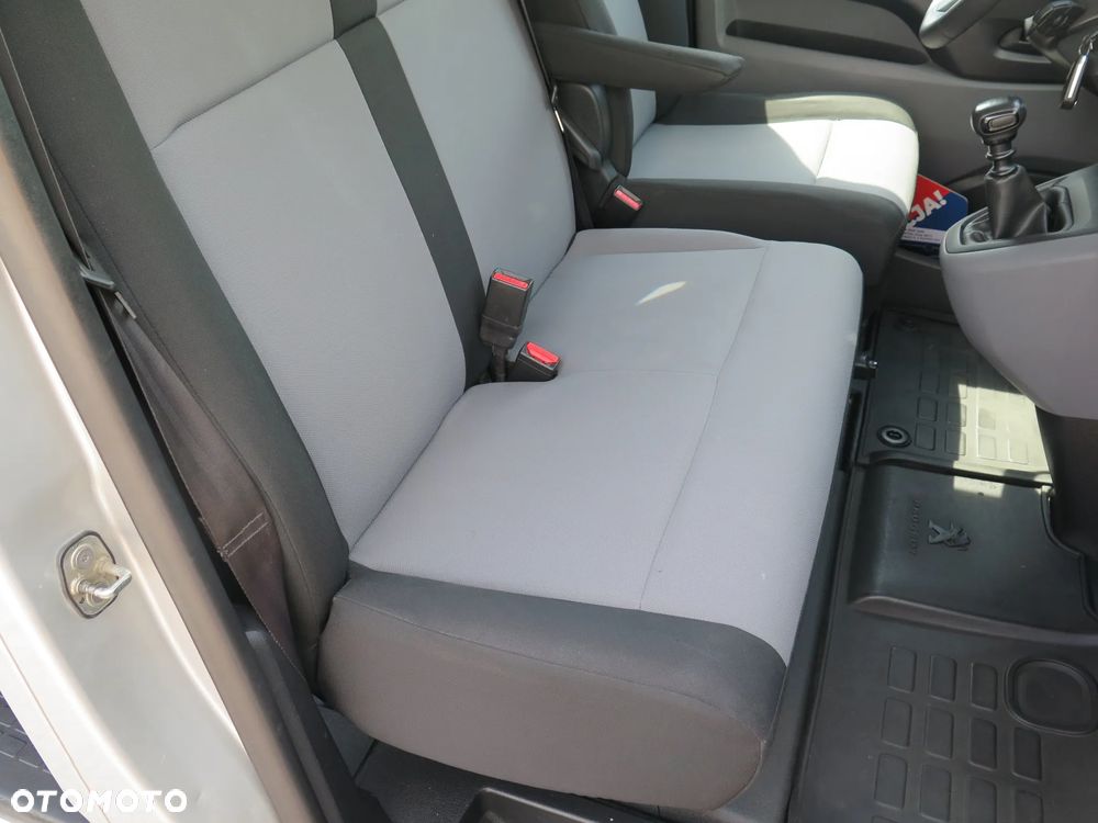 Peugeot Expert Kombi Long 2,8t - 32