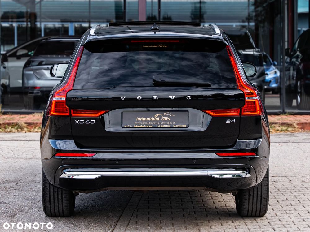 Volvo XC 60 B4 D Plus Bright - 19
