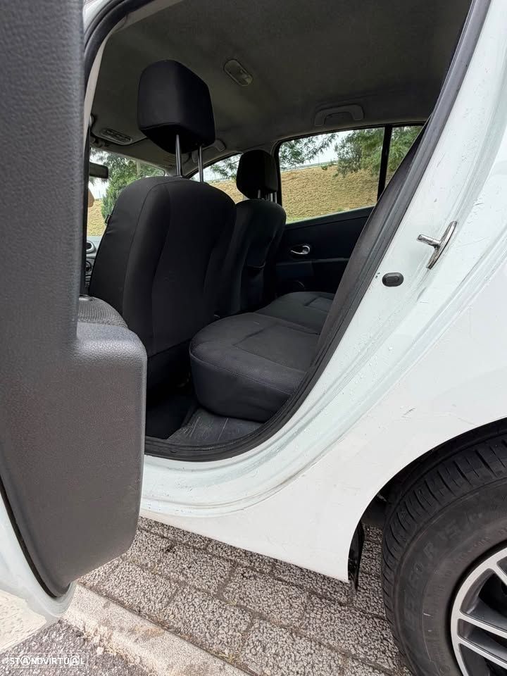 Renault Clio 1.2 Pack - 5