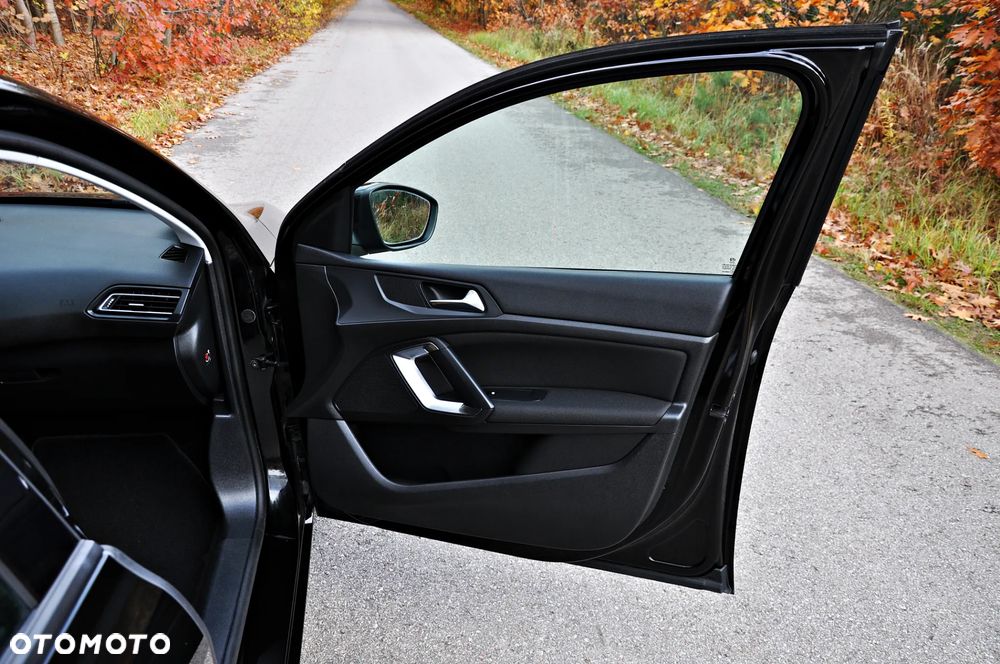 Peugeot 308 1.6 THP Active - 25