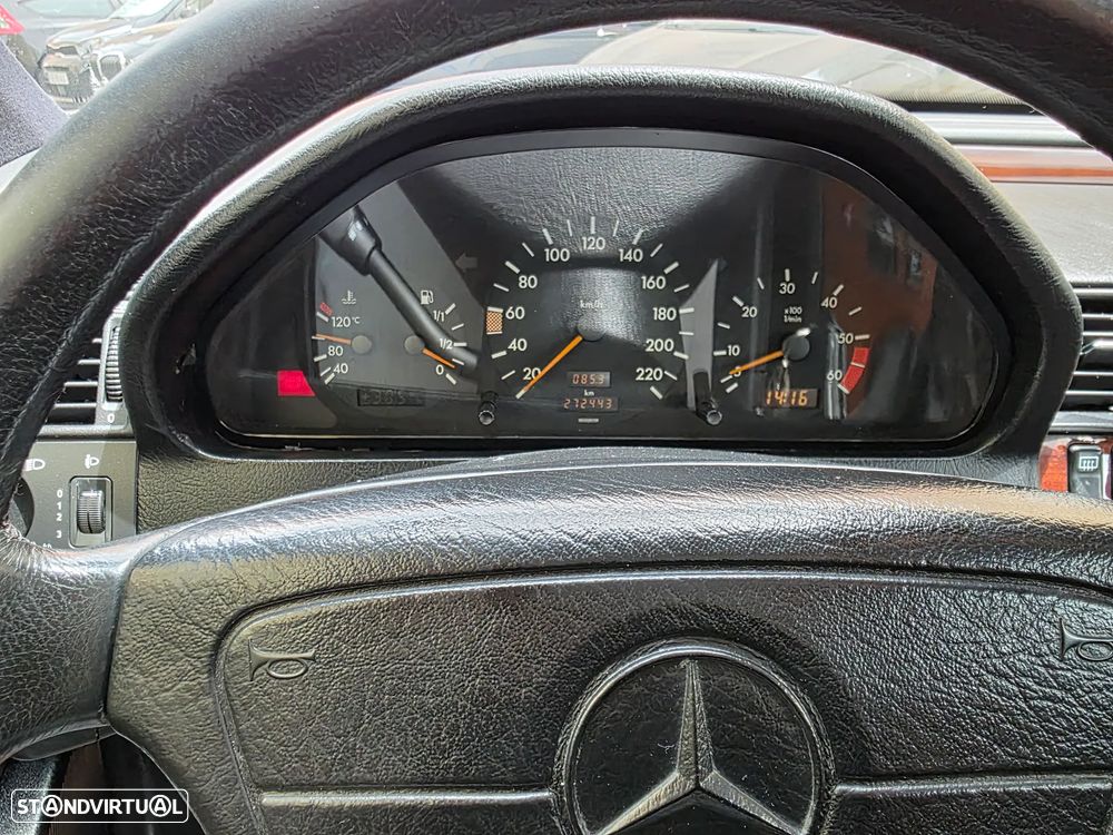 Mercedes-Benz C 250 D Elegance - 14