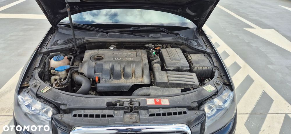 Audi A3 Sportback 1.9 TDI DPF Attraction - 25