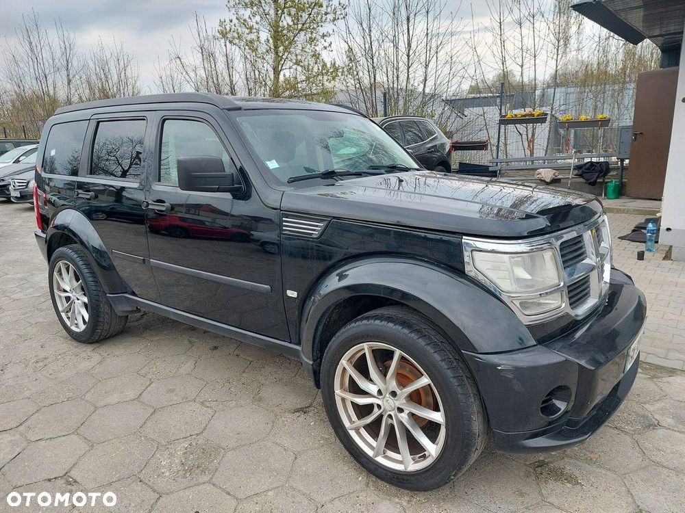 Dodge Nitro - 2