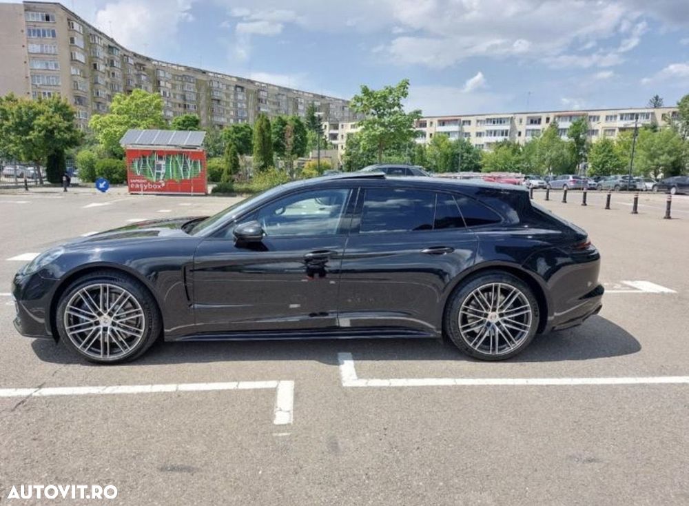 Porsche Panamera 4 - 3